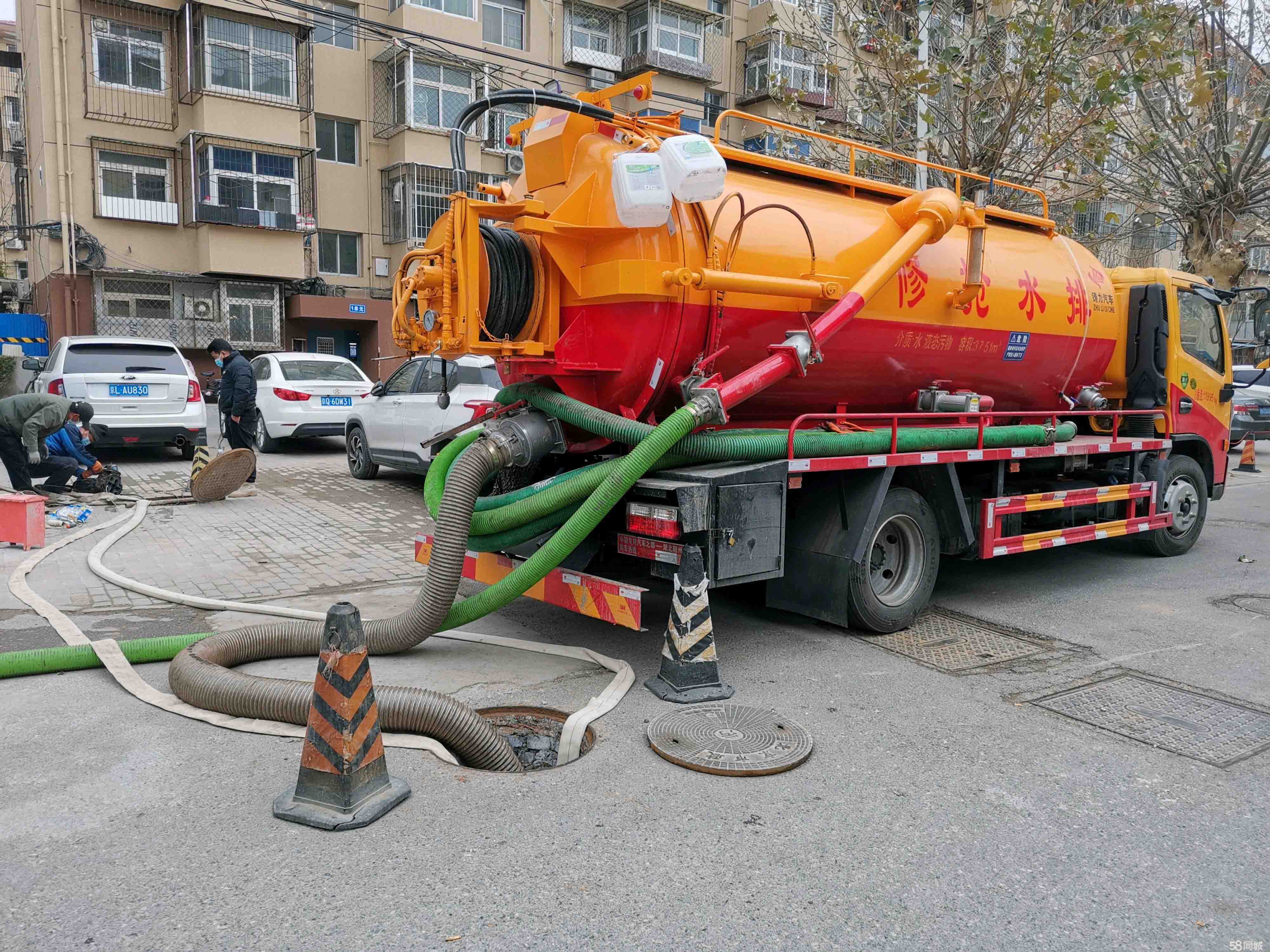 城中抽粪吸污